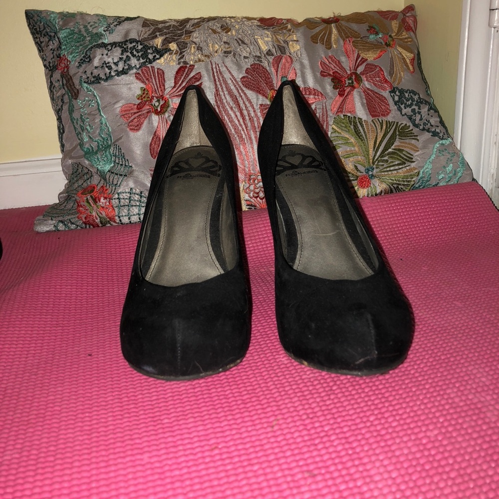 Black wedges by Fergie